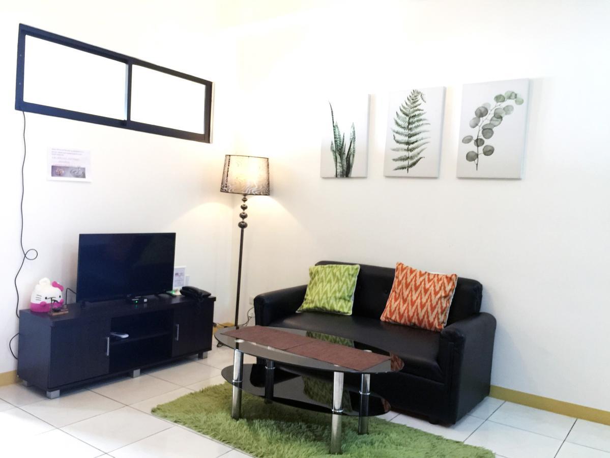 Serena'S House Malate Манила Экстерьер фото