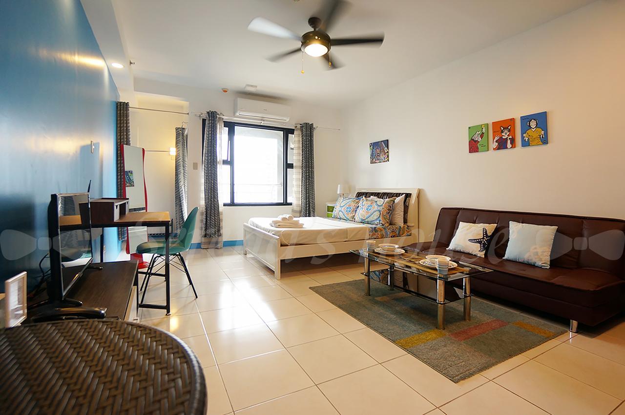 Serena'S House Malate Манила Экстерьер фото