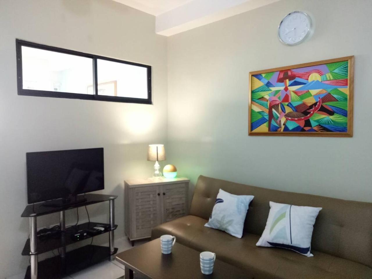 Serena'S House Malate Манила Экстерьер фото