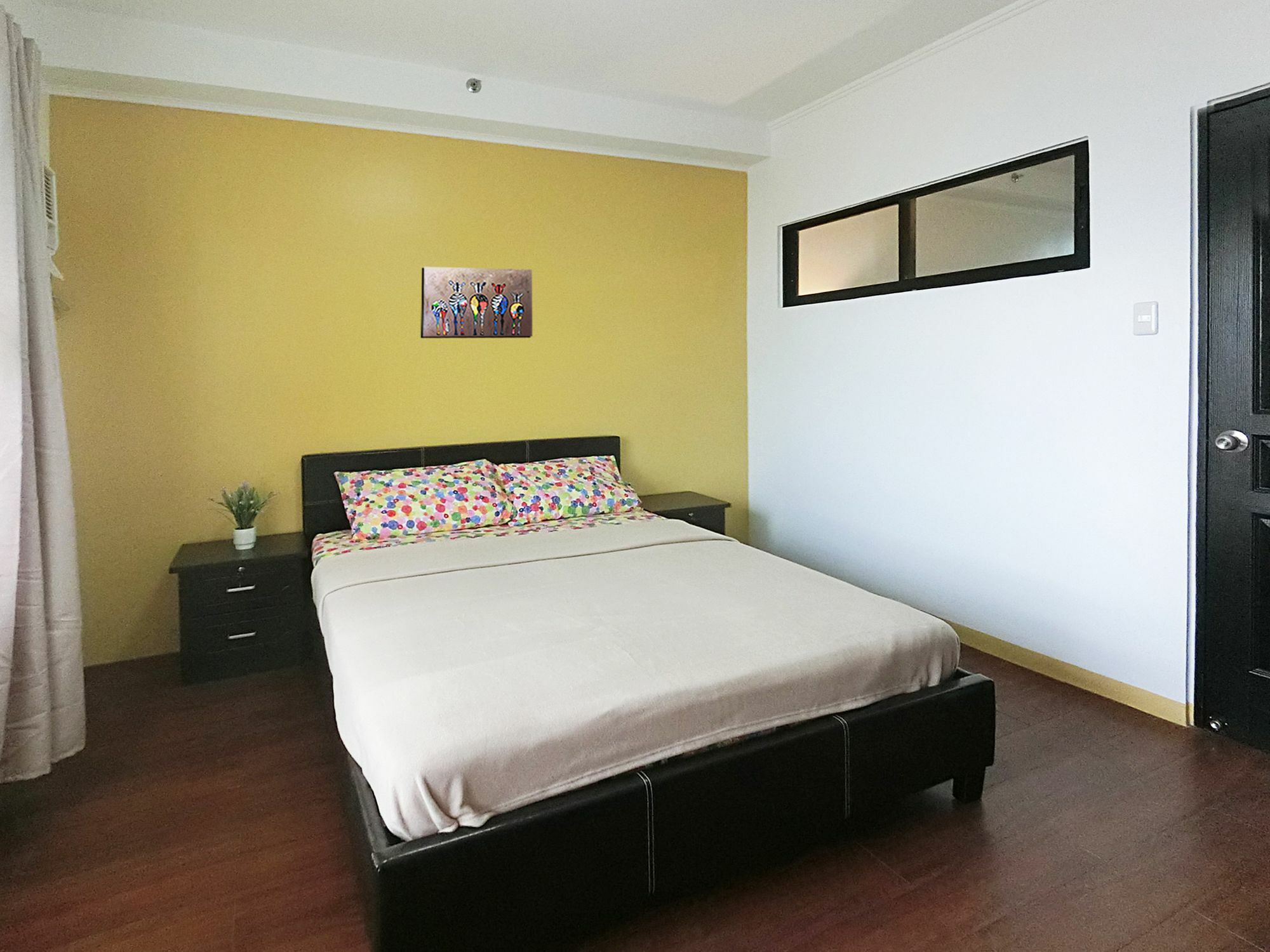 Serena'S House Malate Манила Экстерьер фото